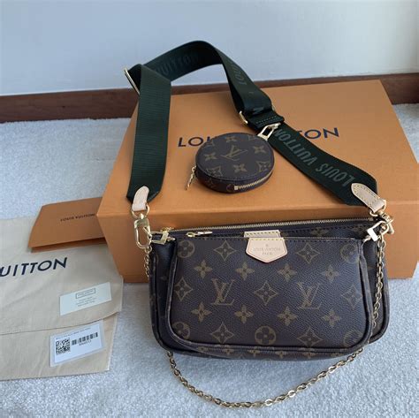 louis vuitton multi pochette.